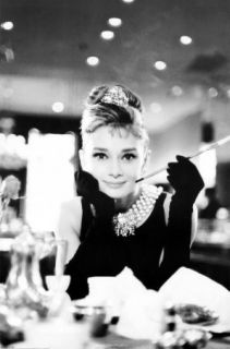 Audrey Hepburn Breakfast at Tiffanys x Stitch Pattern