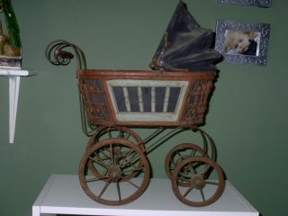 Adorable Vintage Pram Baby Doll Stroller Carriage Wrought Iron Wood 