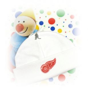 Detroit Red Wings Newborn Baby Beanie Hat Hockey Charm