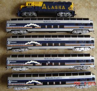 Bachmann HO Gauge Alaska GP40 Locomotive Engine McKinley Model Train 
