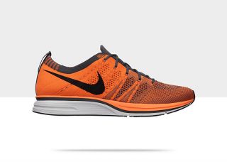 Nike Flyknit Trainer Unisex Running Shoe 532984_880_A