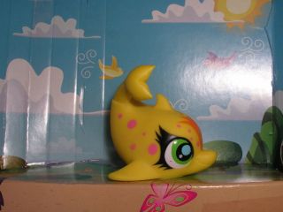 Littlest Pet Shop NEW circus yellow pink spotted dolphin #2839