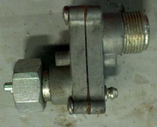 Peterbilt vintage Speedometer Adapter 4E255 0.809