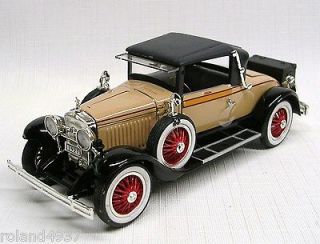 1927 Cadillac 314 Roadster 132 Die Cast Signature Models 32352