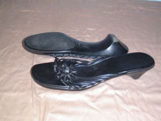 Marinelli Black Leather Womens Size 9 M Used Shoes Strappy Thong 