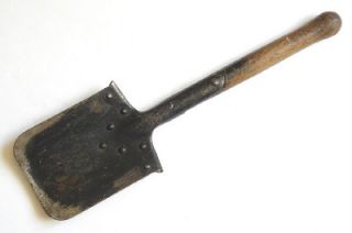 German WW1 Entrenching Tool Shovel with Leather Carrier