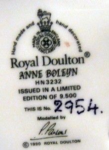 Royal Doulton Anne Boleyn HN3232 #2954 Artist Signed Figurene.