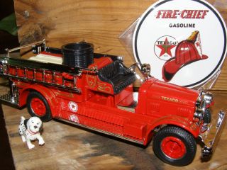 1926 TEXACO SEAGRAVE FIRETRUCK DIE CAST 1 30 SCALE VEHICLE COLLECTIBLE 