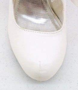 Anne Michelle Womens White Mary Janes Heels NWD Size 8 5