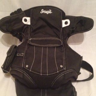 Snugli Baby Carrier (Lightweight Black with White Stitching & Lots of 