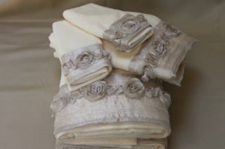 Croscill Rosie Embellished Hand Fingertip Bath Towel Set Ivory 2pc 