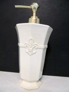Bath Set Traditional Medallion Soap Lotion Dispenser Tumbler Fleur de 