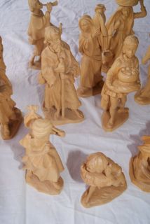 Anri Wooden Nativity Figurines Bernardi 17 Pieces 8