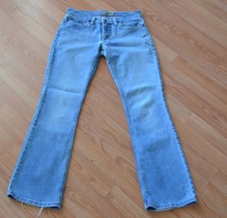 Ladies juniors AMERICAN EAGLE boot cut light wash jeans size 0
