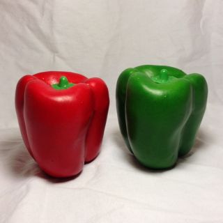 Fake Plastic Bell Peppers Red Green Realistic Theater Prop Stage Decor 