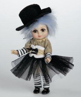   Paris Posh MOP Top Bitty Belle Vinyl Doll w Hat New 7 Cute