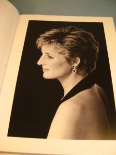 Book Princess Diana The Portrait Bio Illustrated 0740747134