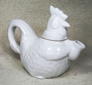 BIA Cordon Bleu Porcelain Tea Pot Chicken Rooster