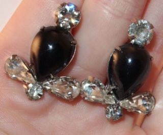 Vtg Big Flower Hematite Glass and Black Clear Rhinestones Pin Earrings 