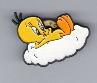 lapel pin tweety bird