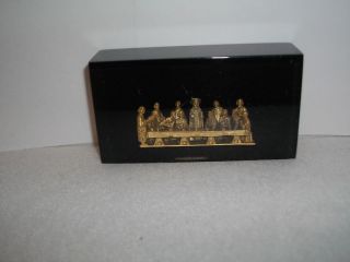Paperweight Metal Last Supper Inside Lucite Creed Label