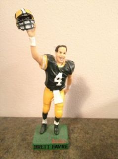    Packers Brett Favre Collectible Statue SGA Bobblehead Superbowl Pose