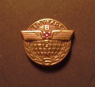 Boeing Aircraft 10 year employee service pin tie tack gold filled
