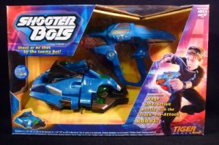 Hasbro Shooter Bots Blue Laser Tag Animated Robot Solo Shoot Set New 
