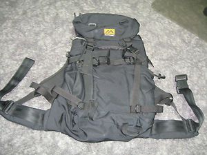 Brenthaven Backpack Black Hiking Day Padded Large Retailed for $120 