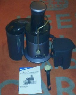 Breville Professional Juice Extractor Juicer Model JE900