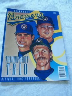 MILWAUKEE BREWERS Official 1992 Yearbook CARDS INSIDE Molitor Yount 