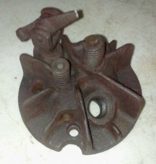 Antique Stationary Briggs and Stratton Engine Model FH Head