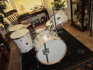 BUDDY RICH SIGNATURE CLASSIC DRUM KIT RARE OUT OF ISSUE UNUSED NEW 