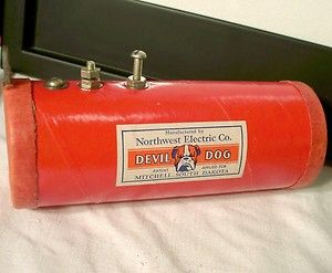    Northwest Electric Devil Dog Automobile Car Alarm Battery Toy Model