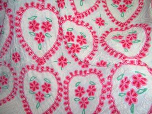 VINTAGE CHENILLE BEDSPREAD WITH PINK HEART DESIGN