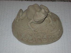 Carruth Welcome Frog 332 Garden Smiles First Quality Hand Cast Stone 