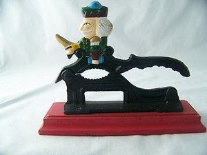 VINTAGE CAST IRON PAUL REVERE HAND PAINTED NUT CRACKER WITH WOODEN 