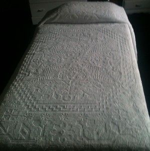 White Vintage Chenille Candlewick Bedspreads 2