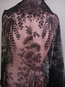 Antique Victorian Black Chantilly Net Lace Shawl Intricatedesign 
