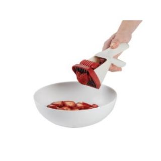 Strawberry Slicester Slicer Hand Held ChefN 102 143 005