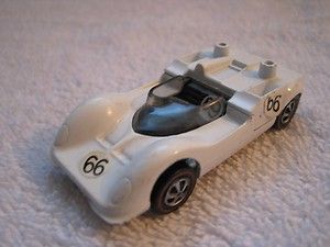 Vintage Redline Chaparral 2G 1969 White