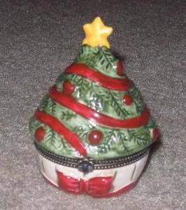 Villeroy and Boch Christmas Tree Limoges Style Hinged Trinket box