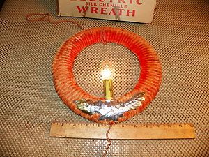    PARAMOUNT Electric Silk Chenille Christmas Wreath w Original Box