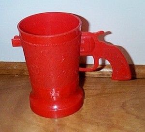Vintage Red Plastic Western Theme Childs Cup Six Shooter Handle E Z