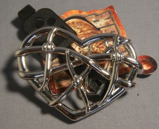  Heart Wrapped with Barbed Theme Metal Chrome Belt Buckle New
