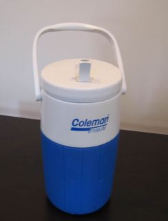 Coleman PolyLite Water Jug Cooler Blue model 5590 ½ Gallon .5