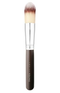 Louise Young Cosmetics LY34 Super Foundation Brush