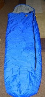 Lightly Used Kelty Clear Creek 20 Hollofill Sleeping Bag See Pictures