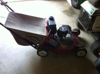 TORO COMMERCIAL WALK BEHIND MOWER WITH CATCHER PLUG ECT WILL SHIP NO