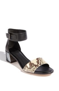 VC Signature Fontaine Sandal